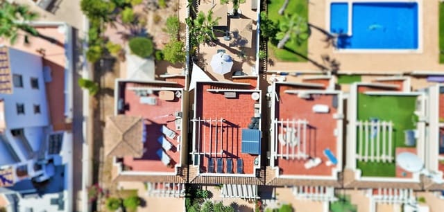 4 bedroom Villa for sale in Villamartin, Orihuela with pool - € 419,000 (Ref: 10082013)