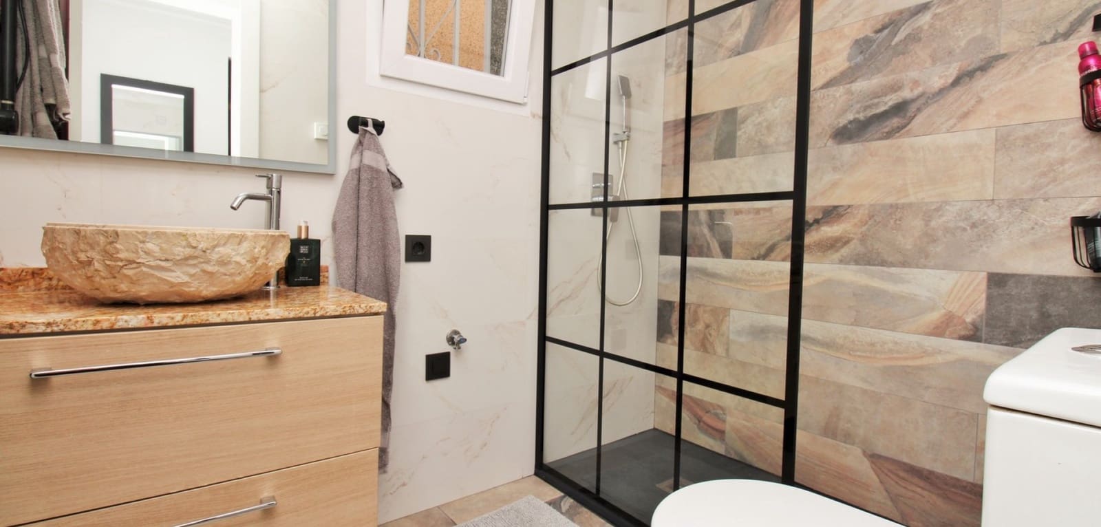 4 bedroom Villa for sale in Villamartin with pool - € 419,000 (Ref: 10082013)