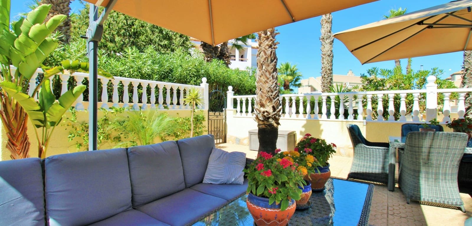 4 bedroom Villa for sale in Villamartin with pool - € 419,000 (Ref: 10082013)