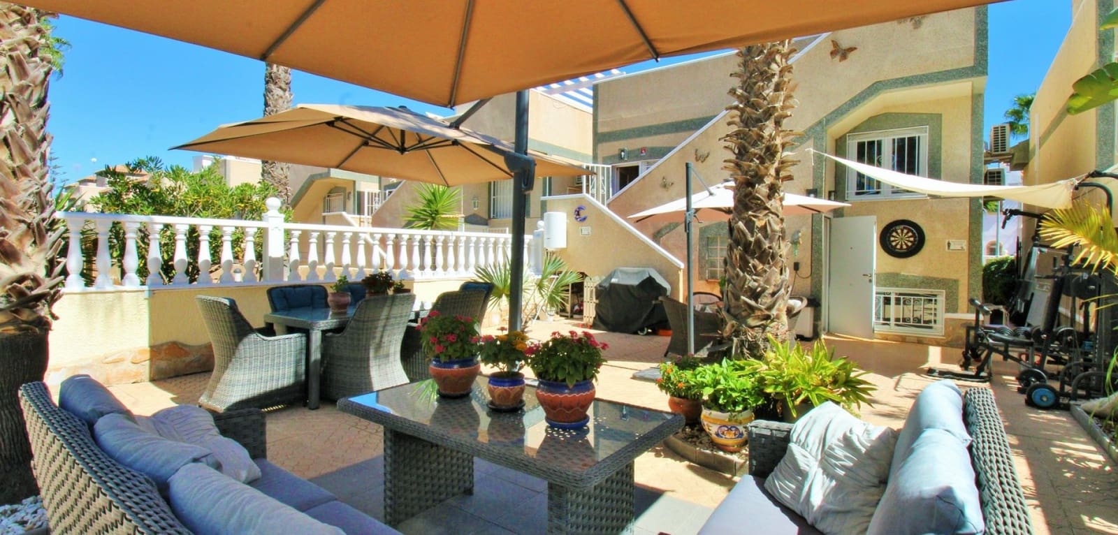 4 bedroom Villa for sale in Villamartin with pool - € 419,000 (Ref: 10082013)