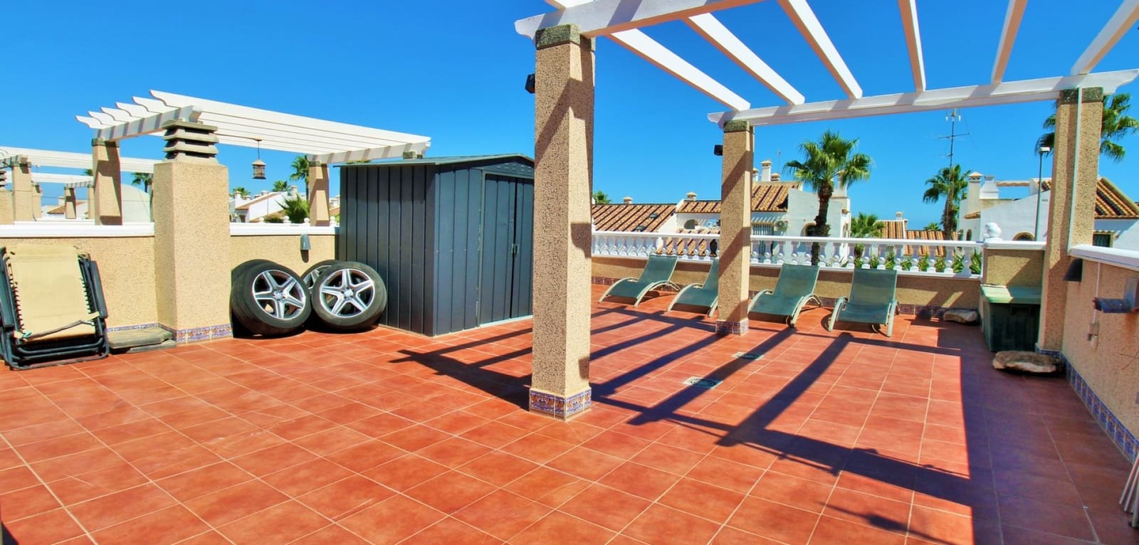 4 bedroom Villa for sale in Villamartin with pool - € 419,000 (Ref: 10082013)
