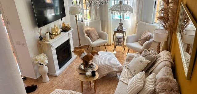 2 makuuhuone Huvila myytävänä paikassa Guardamar del Segura mukana uima-altaan - 299 500 € (Ref: 10082014)