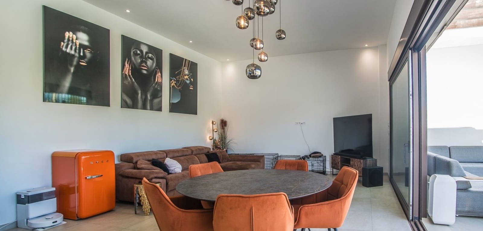 Chalet de 4 habitaciones en Rojales en venta con piscina garaje - 745.000 € (Ref: 10082015)