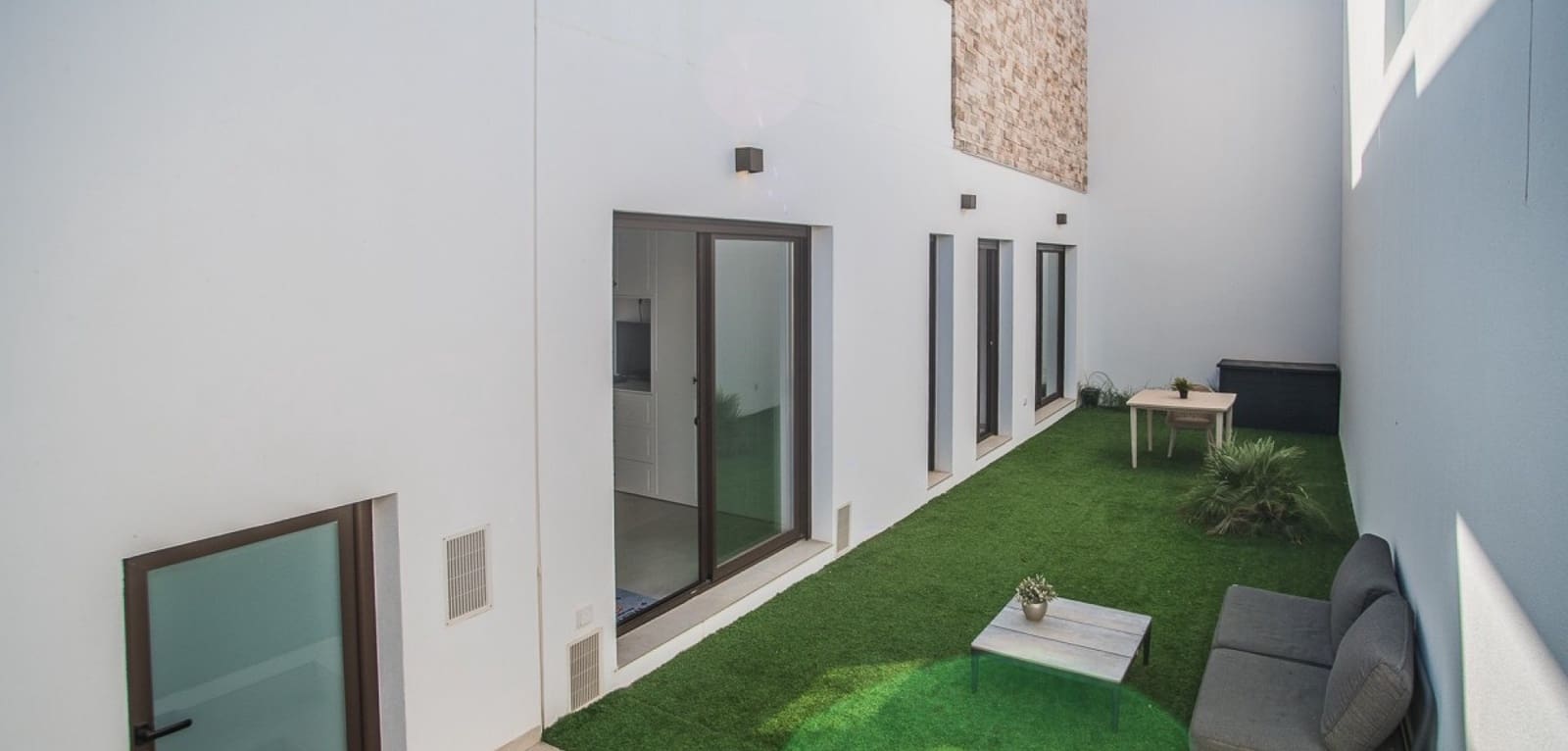 Chalet de 4 habitaciones en Rojales en venta con piscina garaje - 745.000 € (Ref: 10082015)