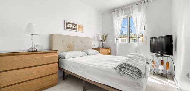 3 Zimmer Apartment zu verkaufen in El Chaparral - La Siesta - La Torreta, Torrevieja mit Pool - 159.000 € (Ref: 10086754)