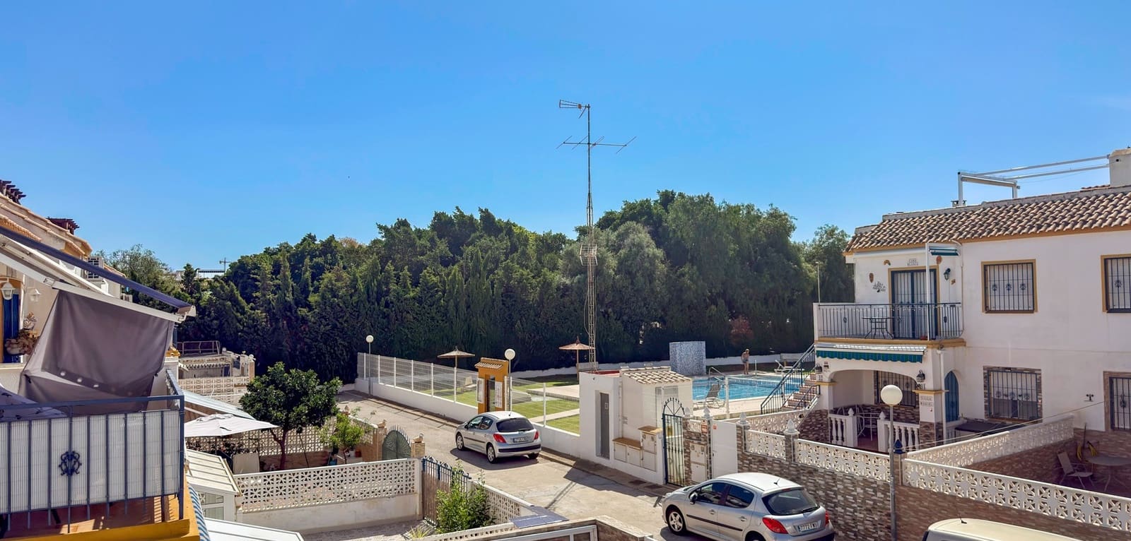 3 Zimmer Apartment zu verkaufen in Torrevieja mit Pool - 159.000 € (Ref: 10086754)