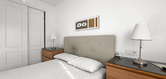 3 slaapkamer Appartement te koop in El Chaparral - La Siesta - La Torreta, Torrevieja met zwembad - € 159.000 (Ref: 10086754)