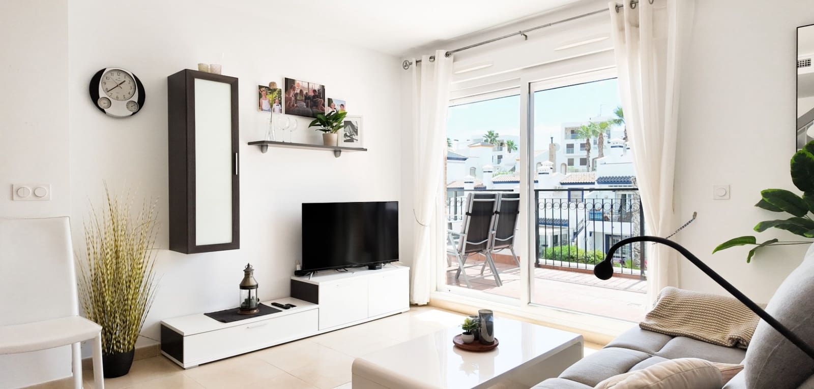 Apartamento de 2 habitaciones en Villamartin en venta con piscina - 269.000 € (Ref: 10091347)