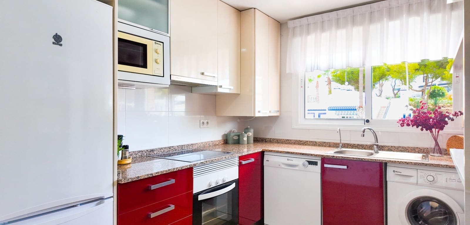 Apartamento de 2 habitaciones en Villamartin en venta con piscina - 269.000 € (Ref: 10091347)