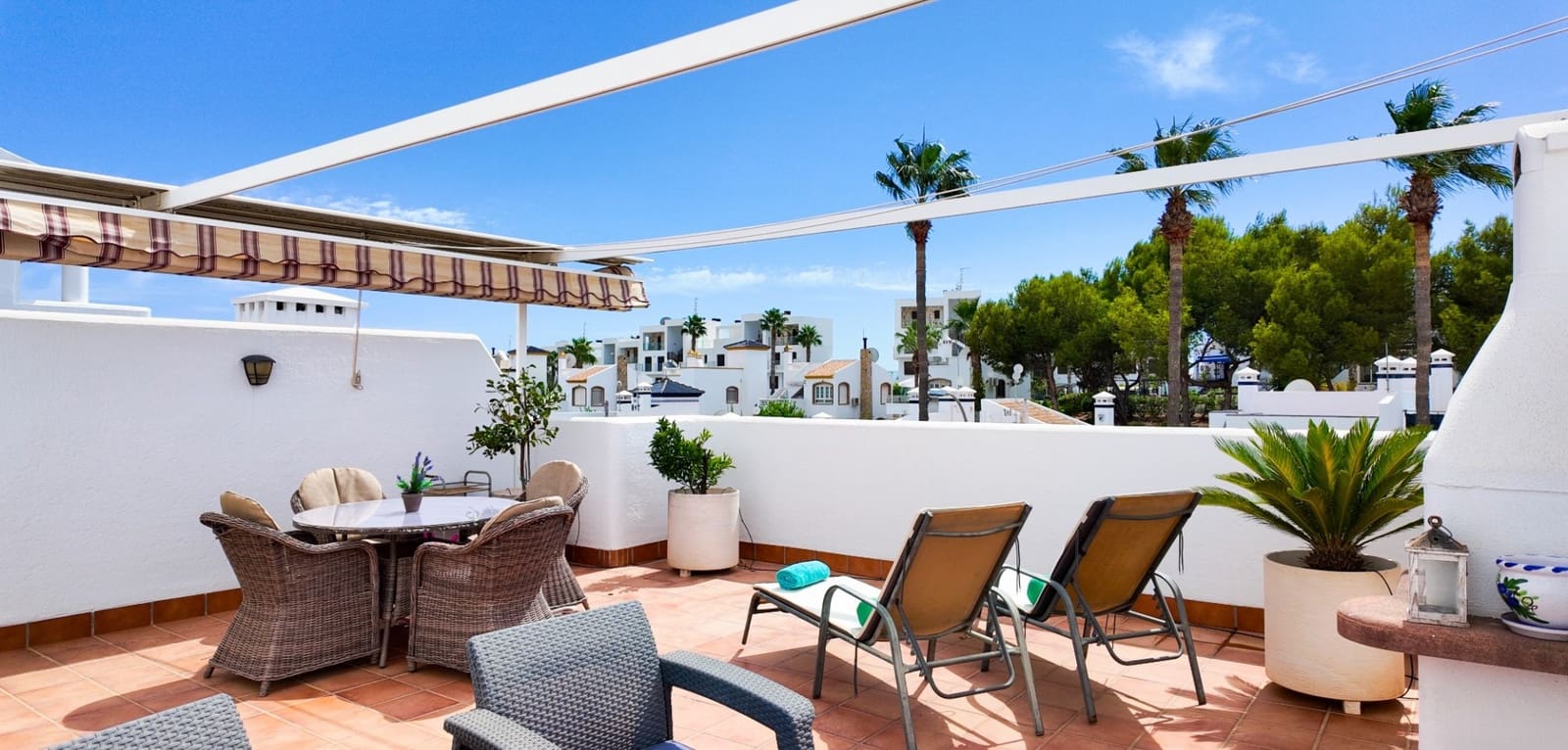 Apartamento de 2 habitaciones en Villamartin en venta con piscina - 269.000 € (Ref: 10091347)