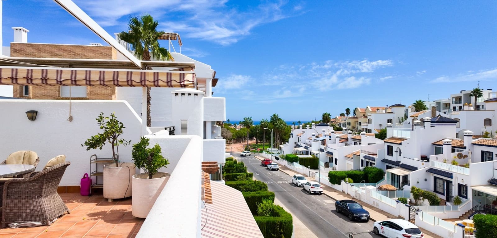 Apartamento de 2 habitaciones en Villamartin en venta con piscina - 269.000 € (Ref: 10091347)