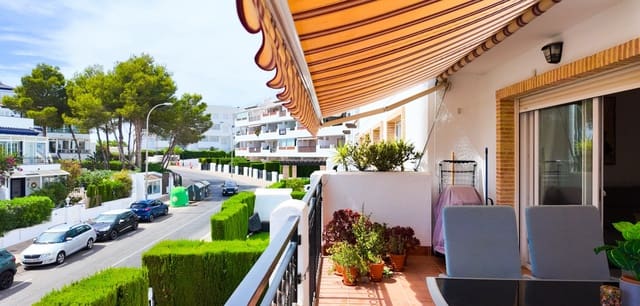 Apartamento de 2 habitaciones en Villamartin, Orihuela en venta con piscina - 269.000 € (Ref: 10091347)
