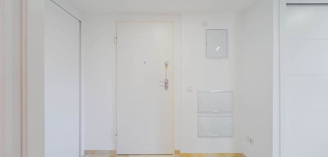 3 slaapkamer Appartement te koop in Punta Prima, Orihuela met zwembad garage - € 350.000 (Ref: 10098464)