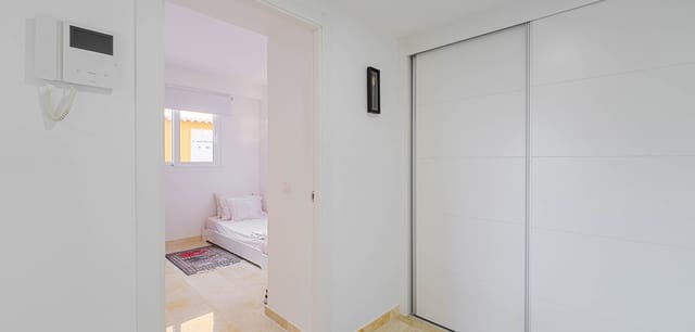 3 slaapkamer Appartement te koop in Punta Prima, Orihuela met zwembad garage - € 350.000 (Ref: 10098464)