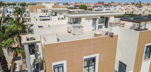 Apartamento de 3 habitaciones en La Zenia, Orihuela en venta con piscina garaje - 510.000 € (Ref: 10099480)