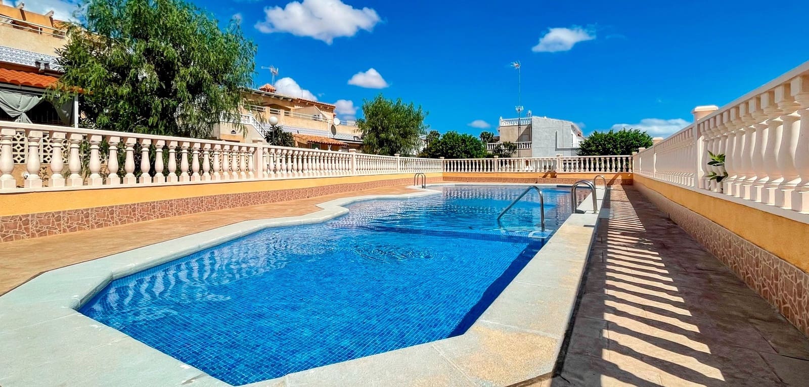3 chambre Maison de Ville à vendre à Los Altos avec piscine - 249 900 € (Ref: 10100543)