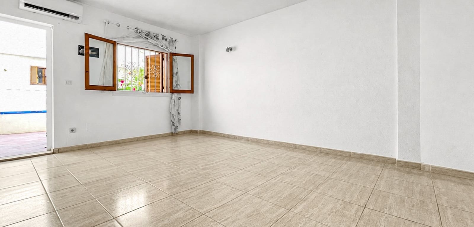 2 Zimmer Apartment zu verkaufen in Cabo Roig - 165.000 € (Ref: 10112151)
