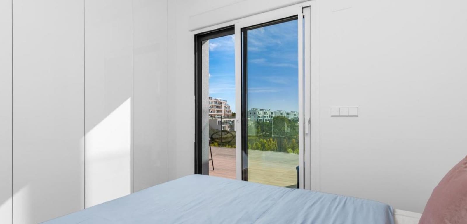 Apartamento de 2 habitaciones en Las Colinas Golf en venta con piscina garaje - 475.000 € (Ref: 10125021)
