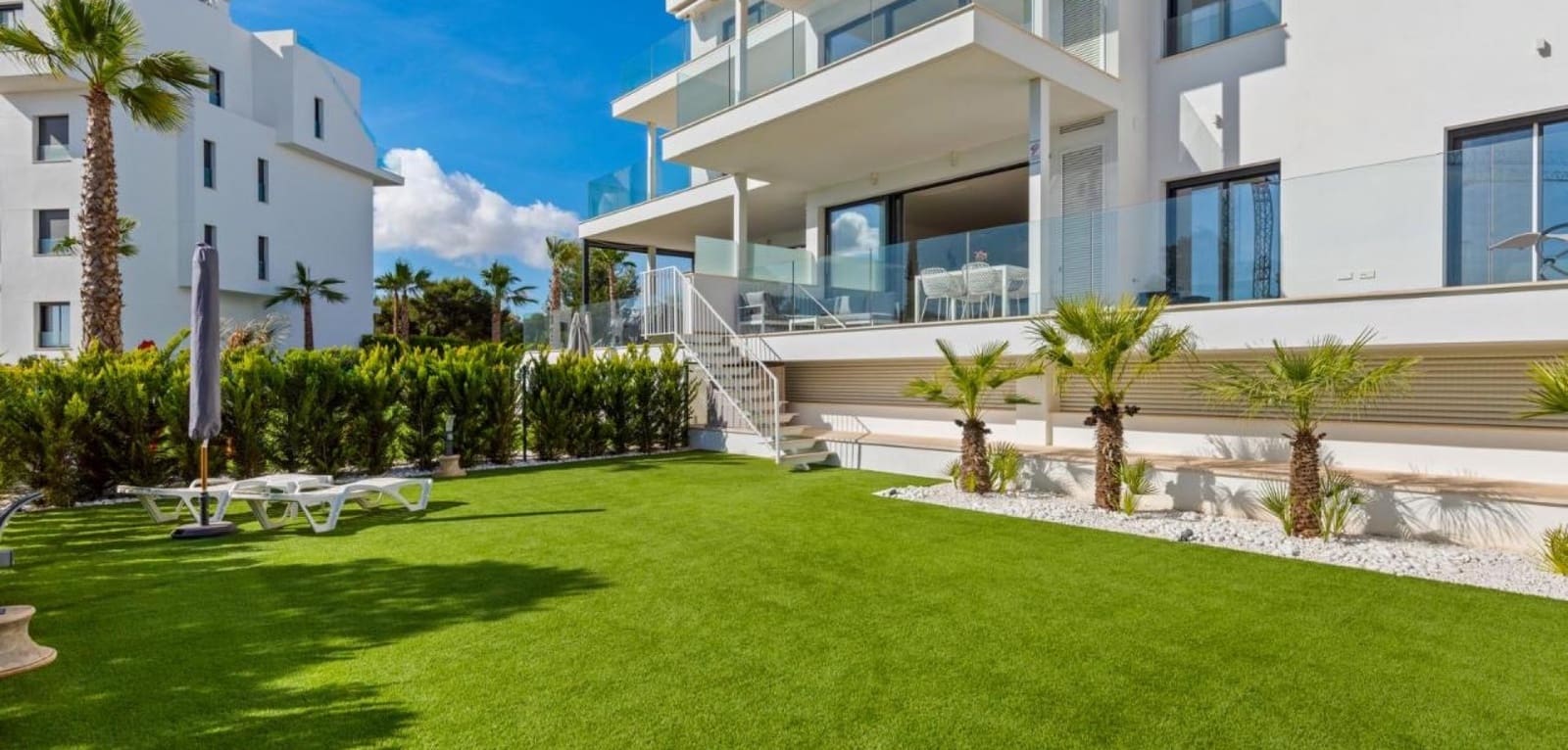 Apartamento de 2 habitaciones en Las Colinas Golf en venta con piscina garaje - 475.000 € (Ref: 10125021)