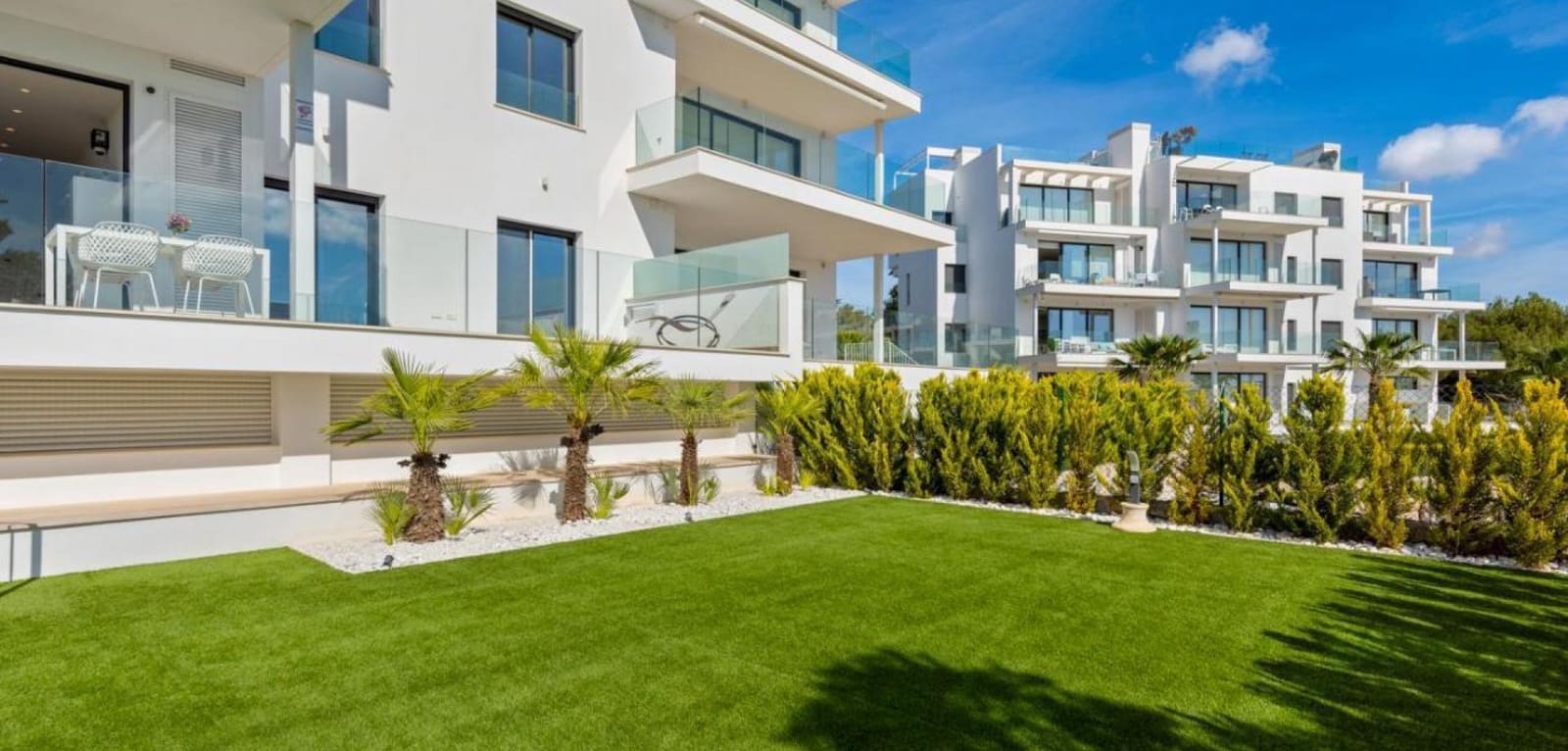 Apartamento de 2 habitaciones en Las Colinas Golf en venta con piscina garaje - 475.000 € (Ref: 10125021)