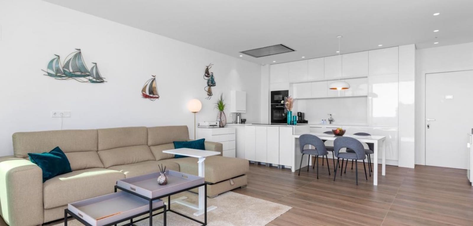 Apartamento de 2 habitaciones en Las Colinas Golf en venta con piscina garaje - 475.000 € (Ref: 10125021)