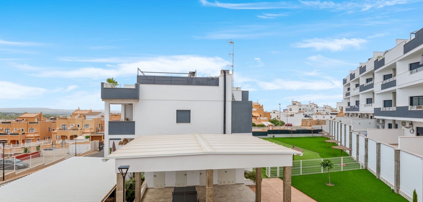 2 soveværelse Lejlighed til salg i Orihuela med swimmingpool garage - € 249.500 (Ref: 10125022)