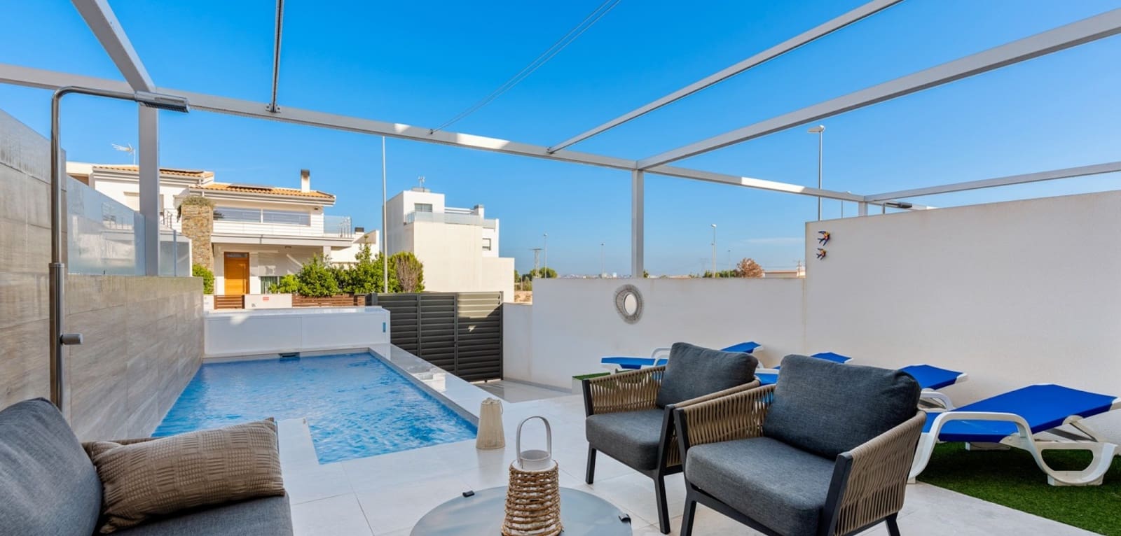 4 bedroom Villa for sale in Rojales with pool - € 369,000 (Ref: 10125023)