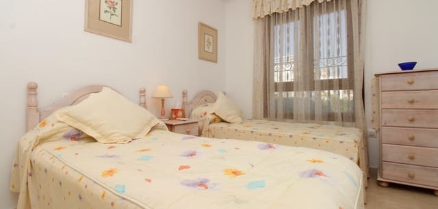 2 slaapkamer Appartement te koop in Villamartin, Orihuela met zwembad - € 189.950 (Ref: 10125024)