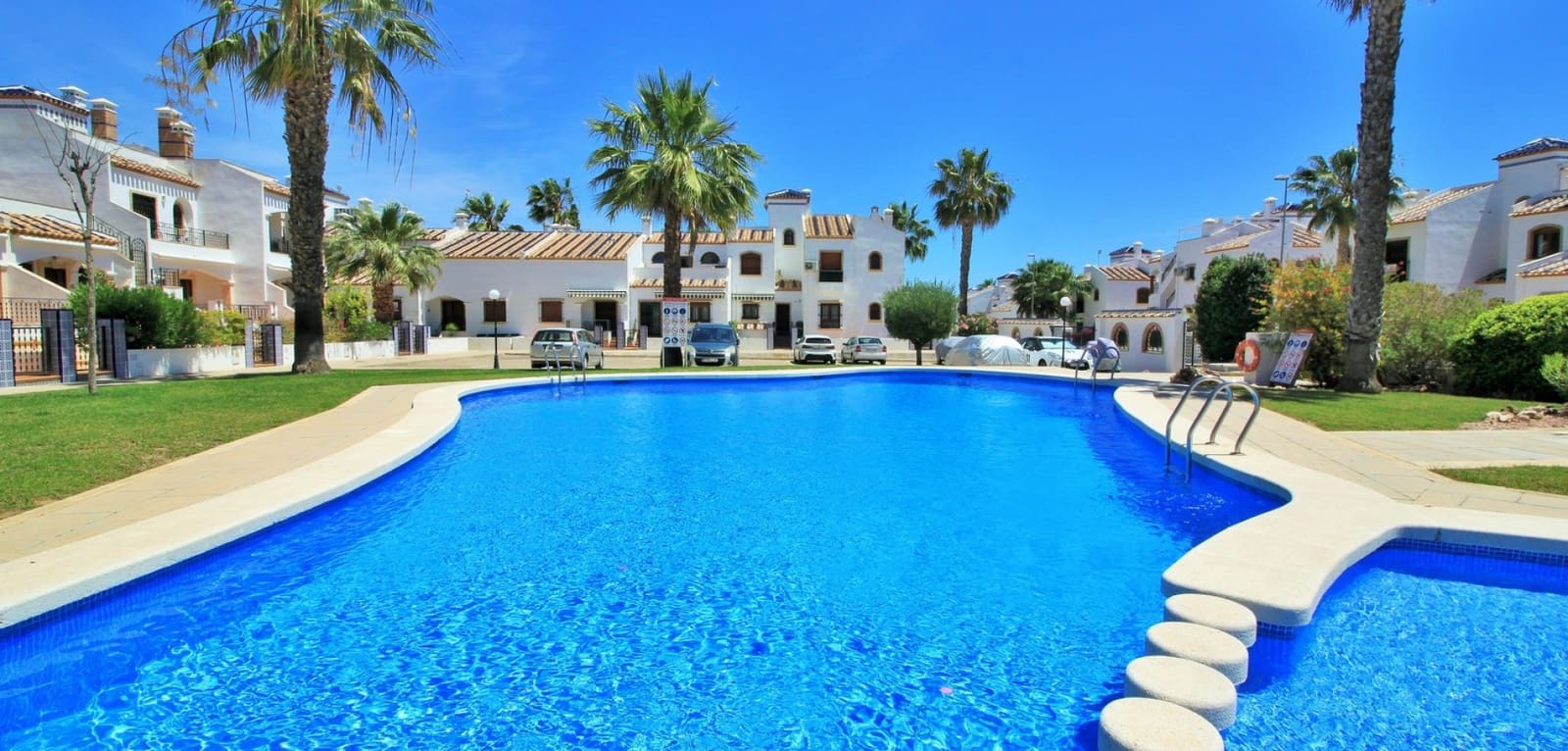 2 slaapkamer Appartement te koop in Villamartin met zwembad - € 189.950 (Ref: 10125024)