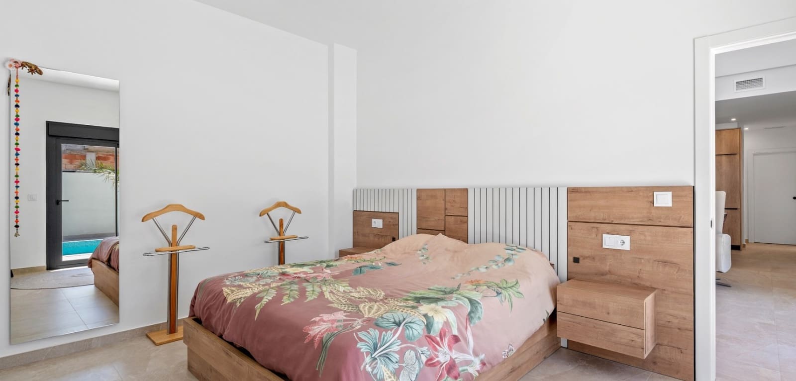 3 soveværelse Villa til salg i Daya Nueva med swimmingpool - € 399.900 (Ref: 10135027)