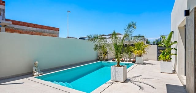 3 soveværelse Villa til salg i Daya Nueva med swimmingpool - € 399.900 (Ref: 10135027)