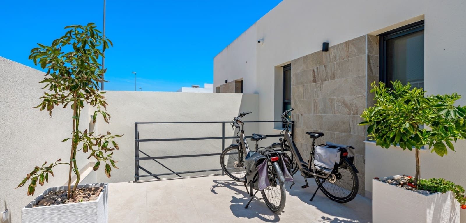 3 soveværelse Villa til salg i Daya Nueva med swimmingpool - € 399.900 (Ref: 10135027)