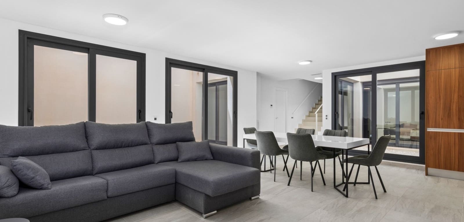 5 slaapkamer Villa te koop in San Miguel de Salinas met zwembad garage - € 499.990 (Ref: 10135028)