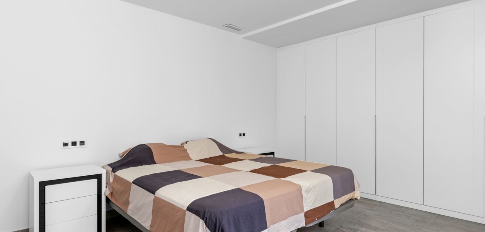 5 slaapkamer Villa te koop in San Miguel de Salinas met zwembad garage - € 499.990 (Ref: 10135028)