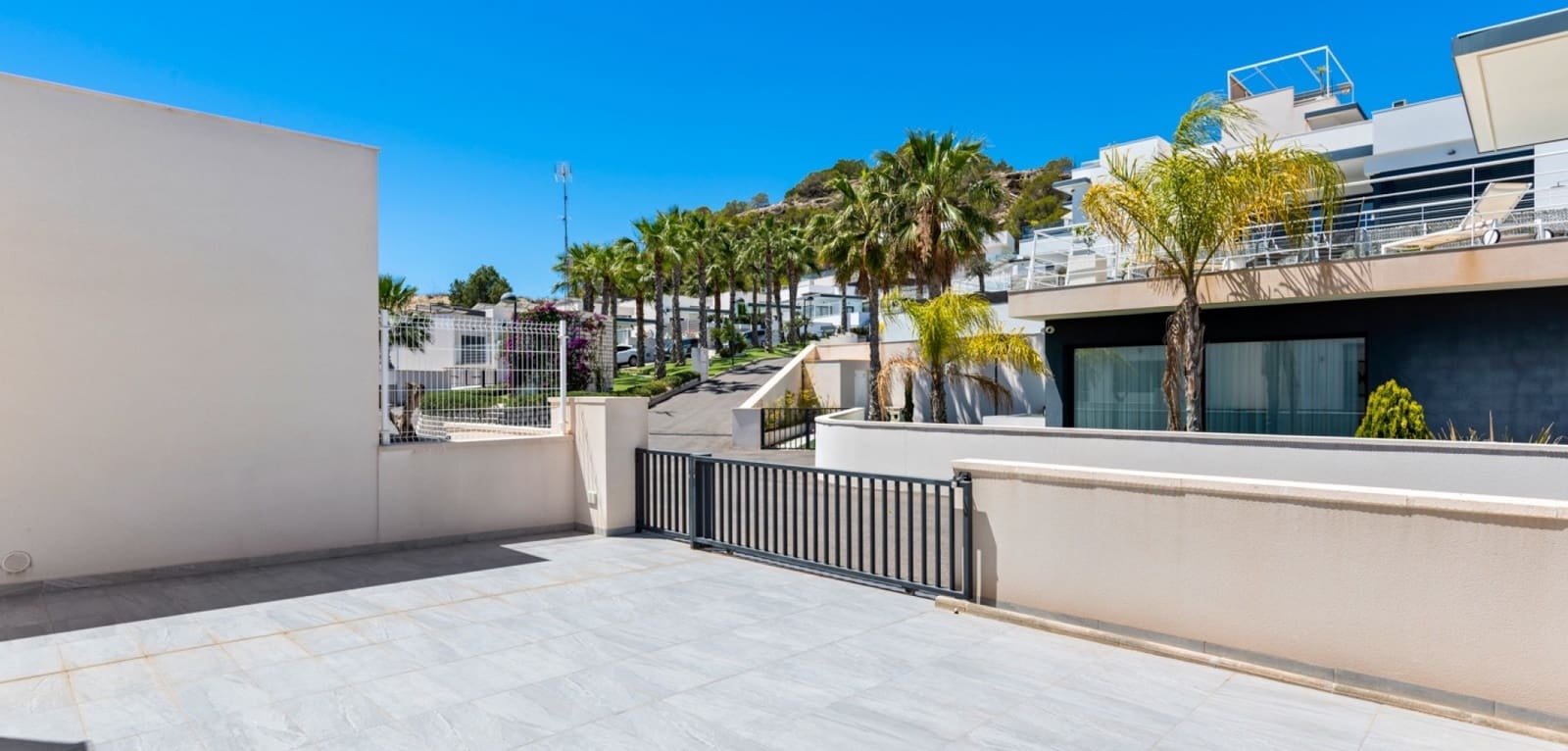 5 slaapkamer Villa te koop in San Miguel de Salinas met zwembad garage - € 499.990 (Ref: 10135028)
