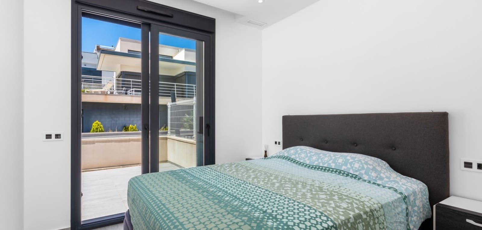 5 slaapkamer Villa te koop in San Miguel de Salinas met zwembad garage - € 499.990 (Ref: 10135028)