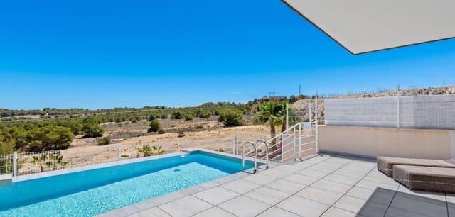 5 soveværelse Villa til salg i San Miguel de Salinas med swimmingpool garage - € 499.990 (Ref: 10135028)
