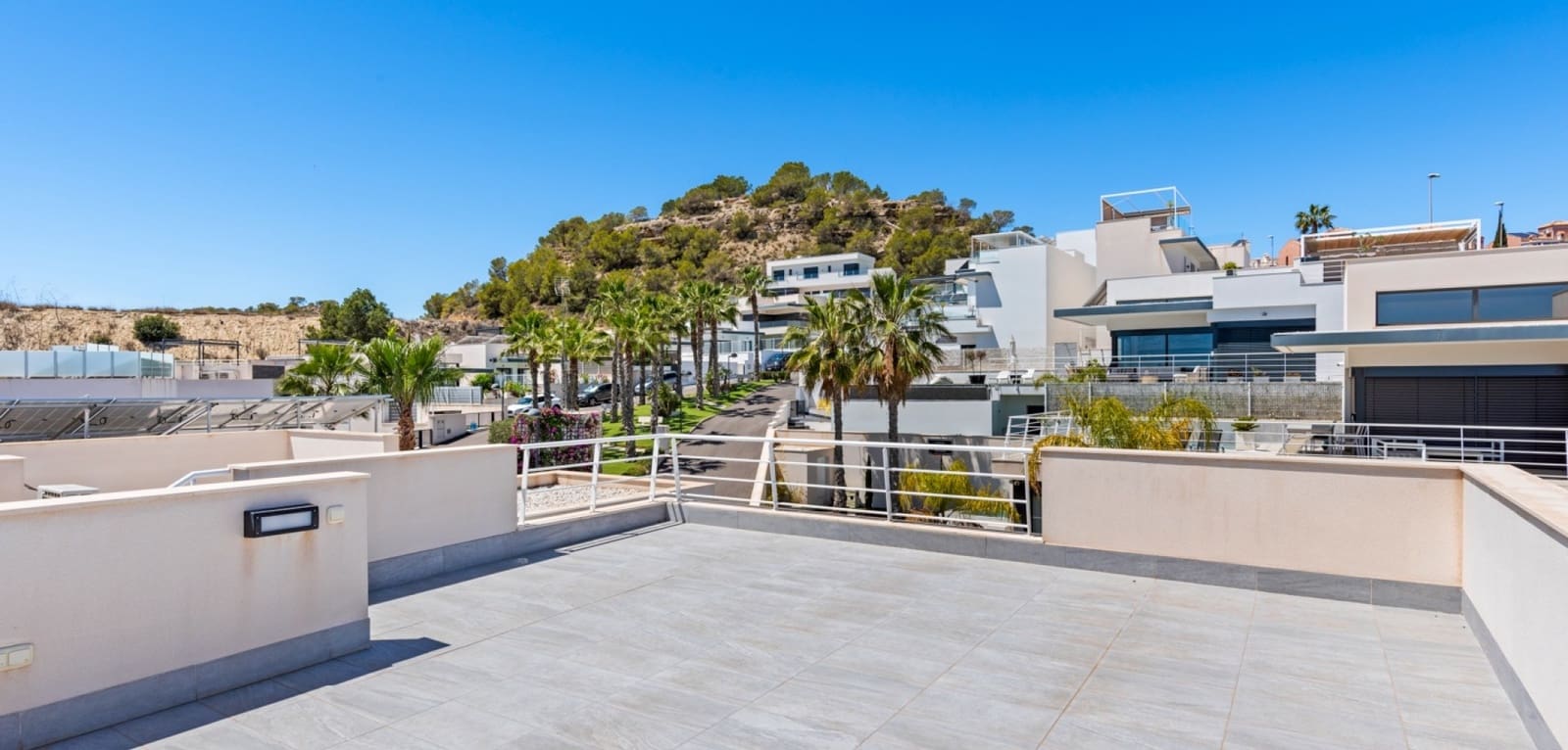 5 slaapkamer Villa te koop in San Miguel de Salinas met zwembad garage - € 499.990 (Ref: 10135028)