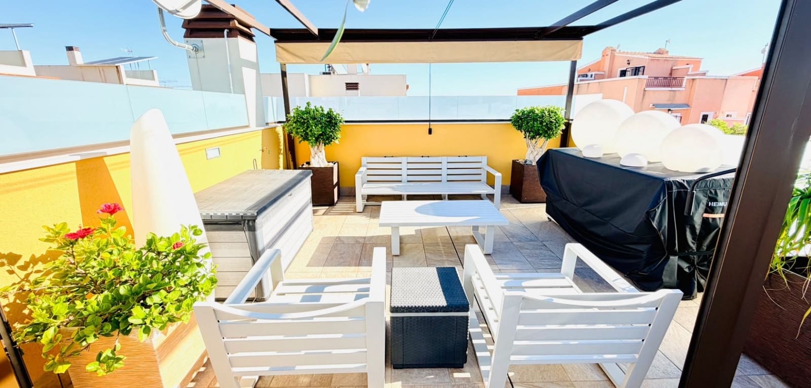 3 makuuhuone Paritalo myytävänä paikassa Los Montesinos mukana uima-altaan - 392 500 € (Ref: 10135029)