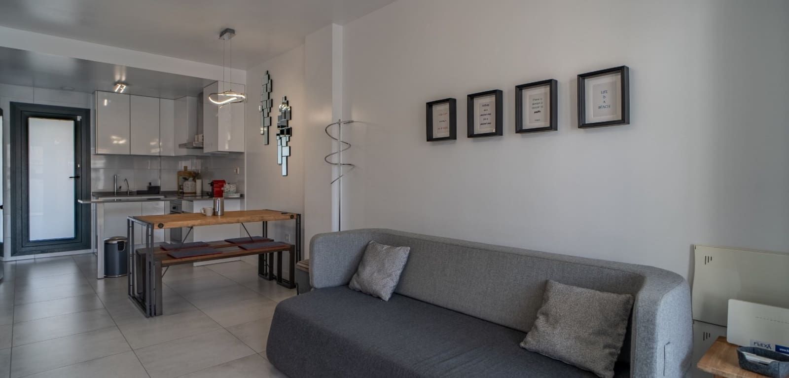 Apartamento de 2 habitaciones en Pilar de la Horadada en venta con piscina garaje - 265.000 € (Ref: 10135031)