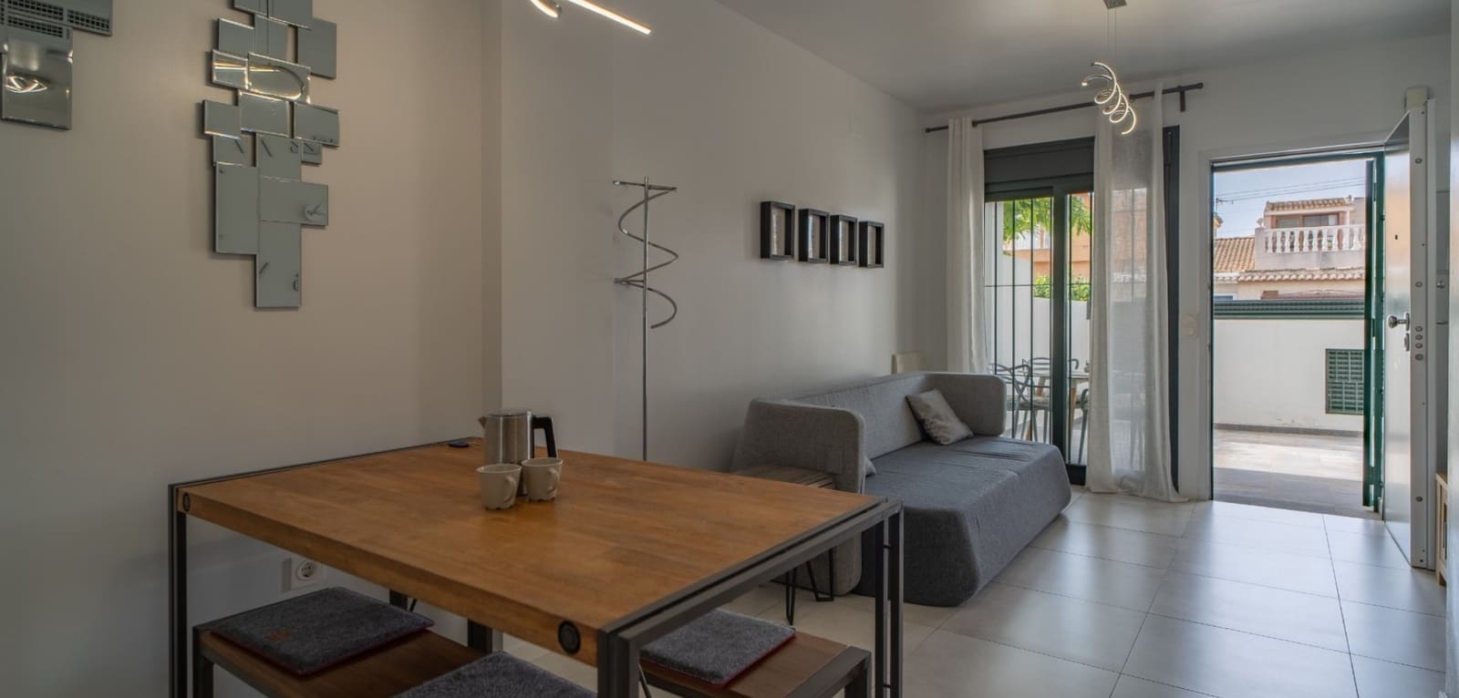 Apartamento de 2 habitaciones en Pilar de la Horadada en venta con piscina garaje - 265.000 € (Ref: 10135031)