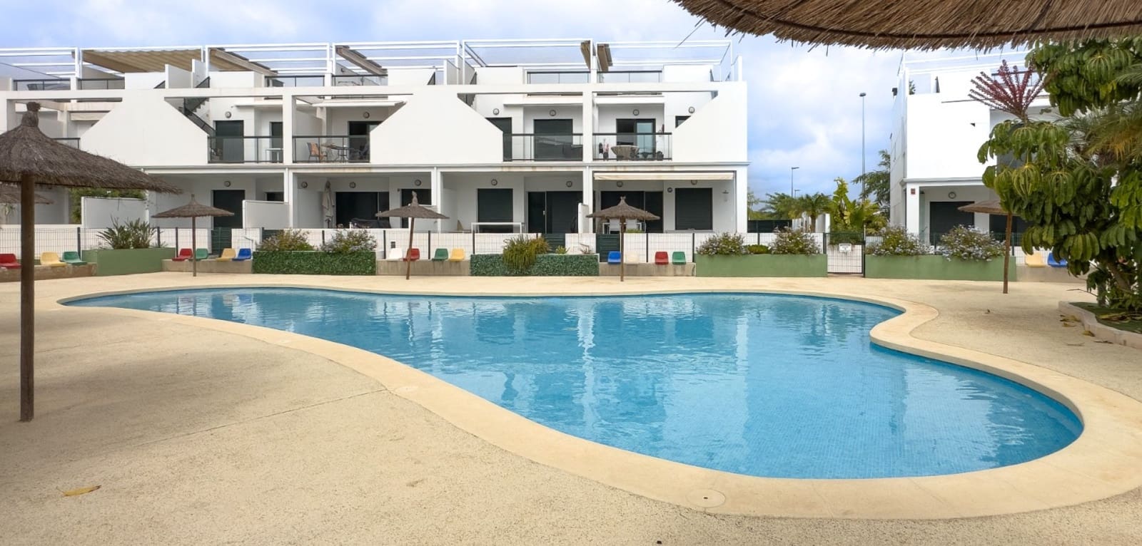 Apartamento de 2 habitaciones en Pilar de la Horadada en venta con piscina garaje - 265.000 € (Ref: 10135031)