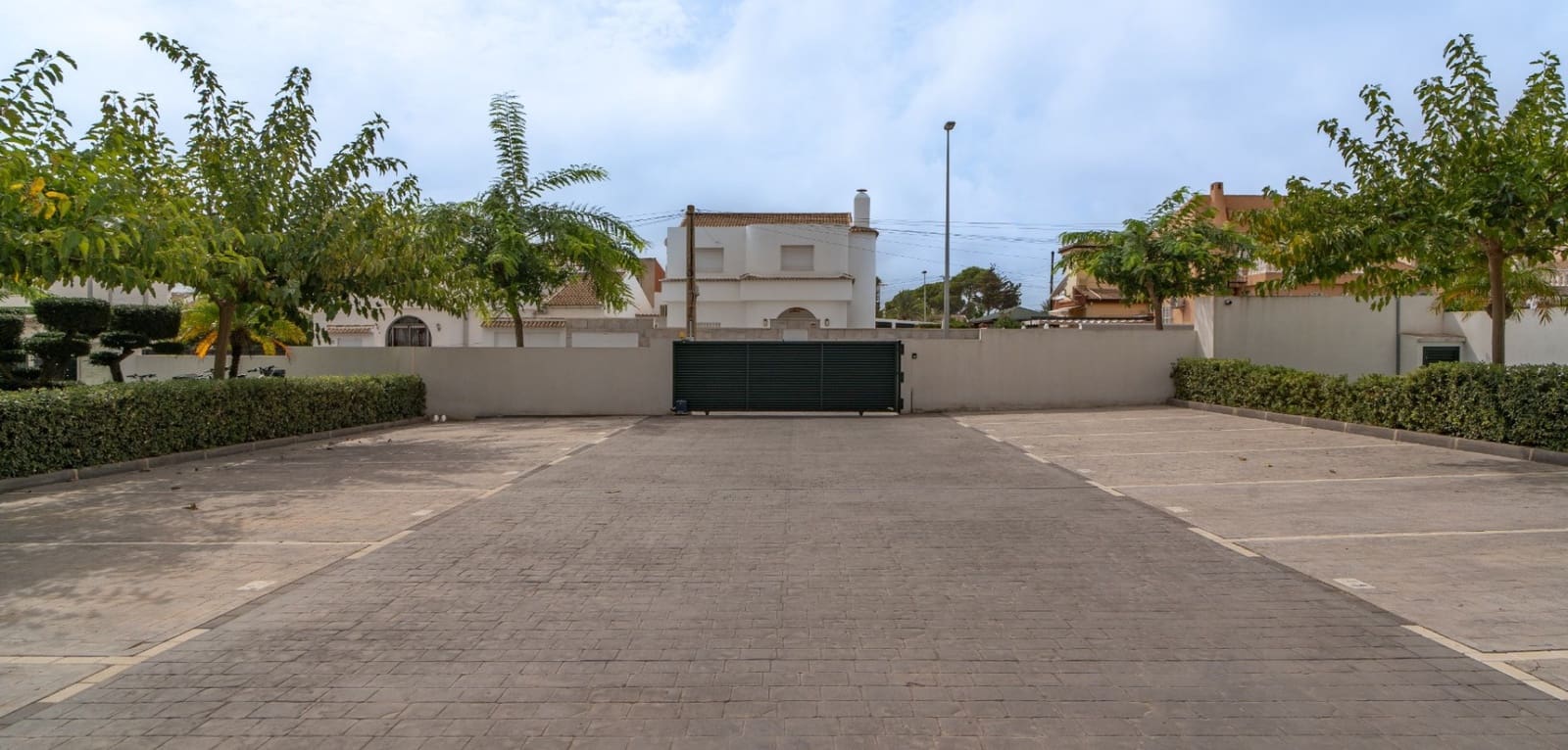 Apartamento de 2 habitaciones en Pilar de la Horadada en venta con piscina garaje - 265.000 € (Ref: 10135031)