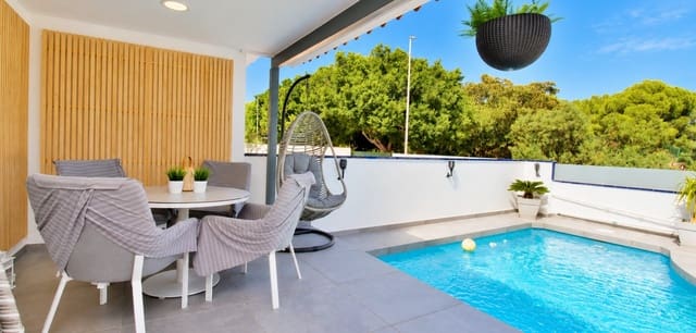 3 soverom Villa til salgs i Mil Palmeras, Pilar de la Horadada med svømmebasseng - € 395 000 (Ref: 10135032)