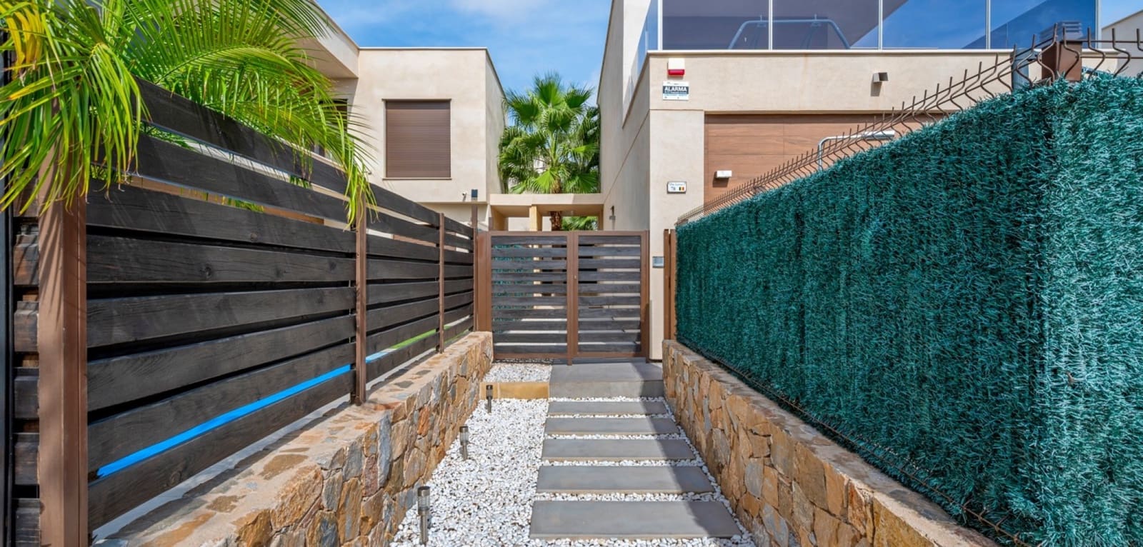 3 camera da letto Villa in vendita in Roda con piscina - 499.900 € (Rif: 10135033)