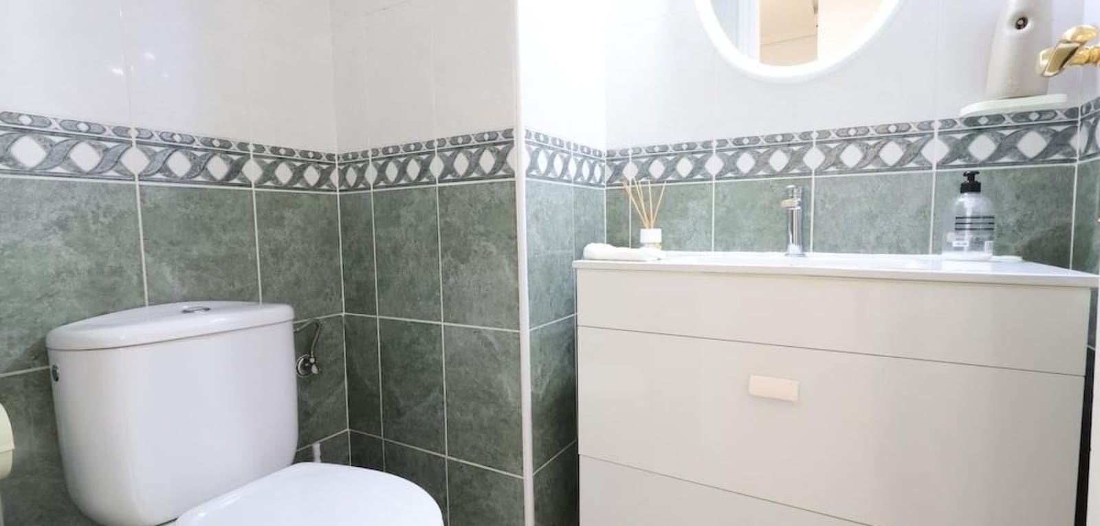 2 Zimmer Apartment zu verkaufen in Villamartin mit Pool - 199.000 € (Ref: 10135034)
