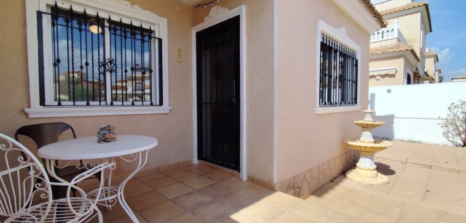 3 quarto Casa em Banda para venda em Cabo Roig com piscina - 265 000 € (Ref: 10135035)
