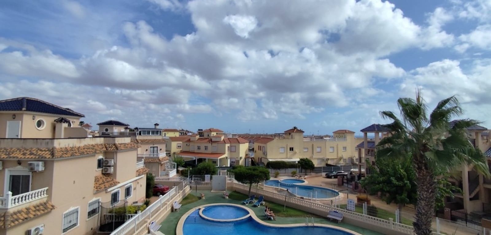 3 quarto Casa em Banda para venda em Cabo Roig com piscina - 265 000 € (Ref: 10135035)