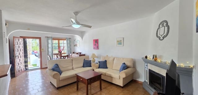 2 makuuhuone Omakotitalo myytävänä paikassa Los Dolses, Orihuela mukana uima-altaan - 210 000 € (Ref: 10135036)