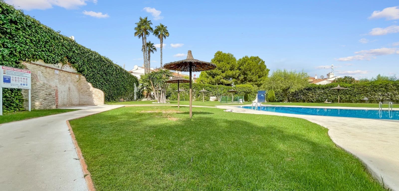 2 bedroom Apartment for sale in Pilar de la Horadada with pool - € 189,900 (Ref: 10135039)